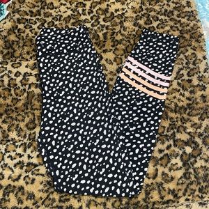 Sarah’s Day X White Fox Active leggings